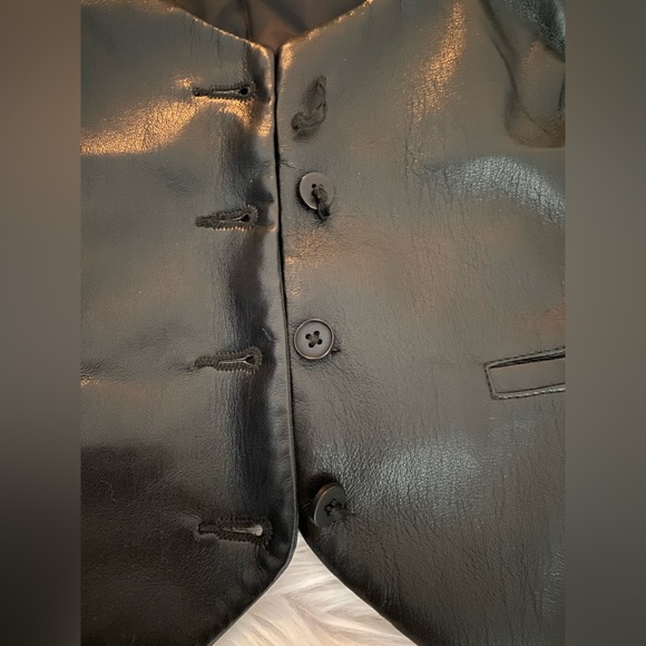 Wilfred faux leather vest - Picture 4 of 5